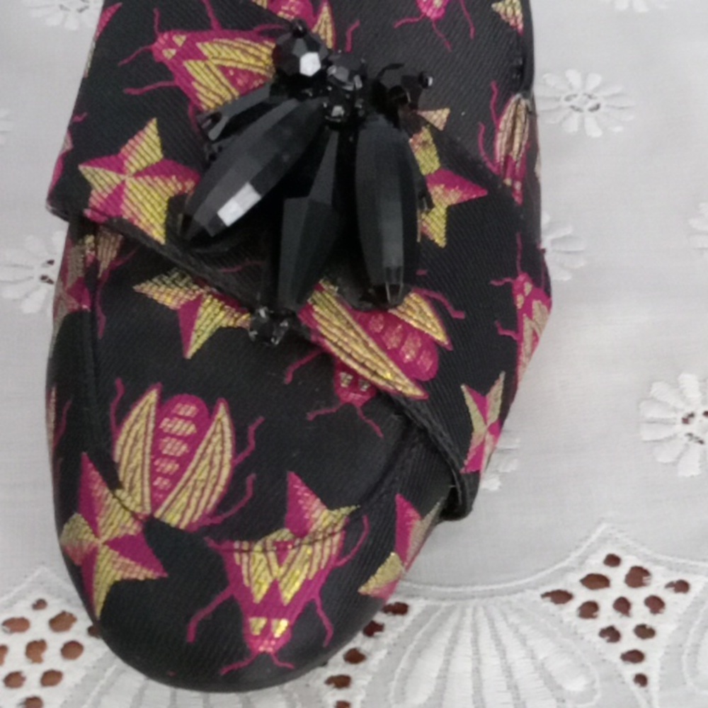 Shoes - Picture 3 of 5